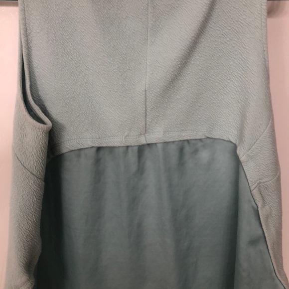 Hi- Lo Top - Picture 4 of 5